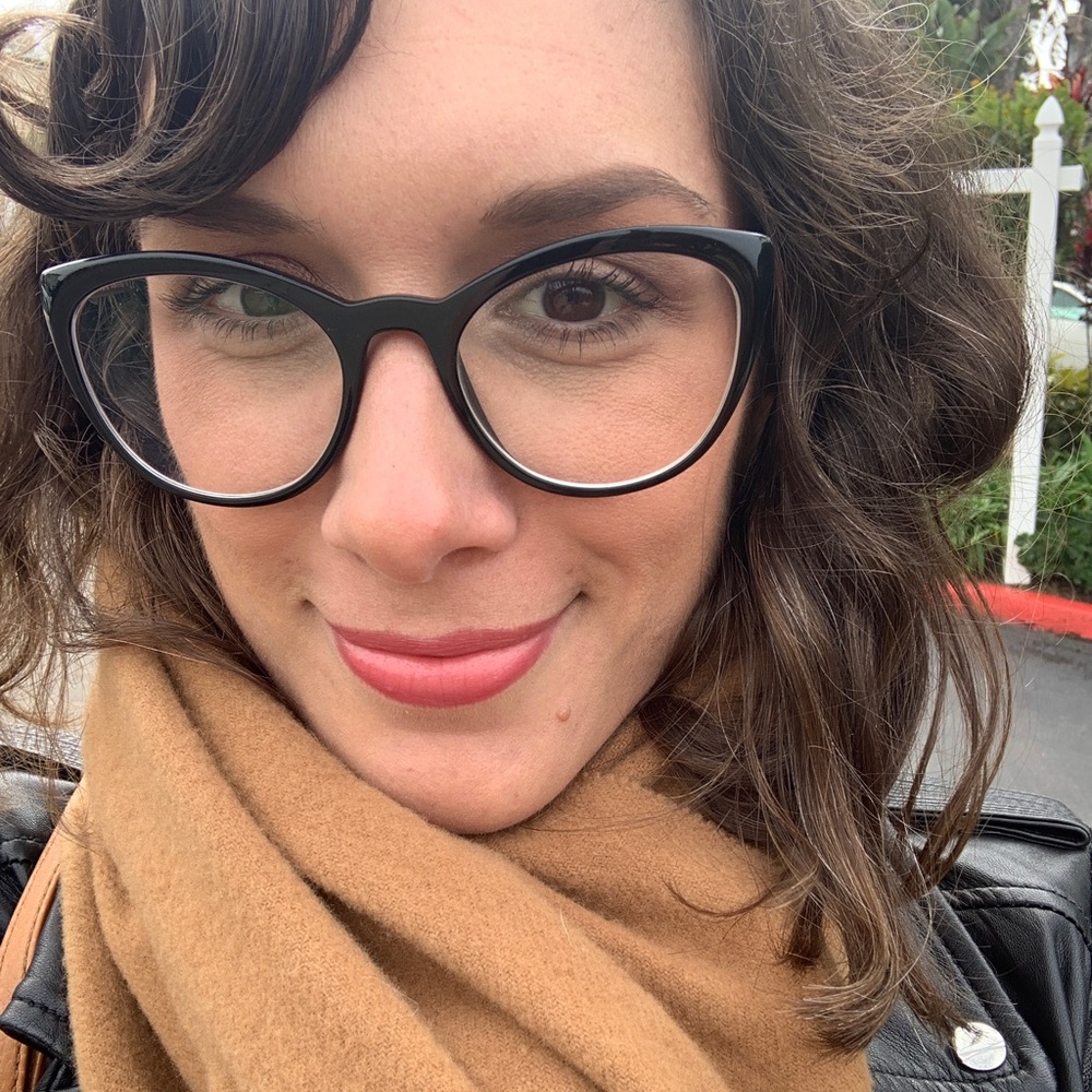 Meet your Posher, Carmen